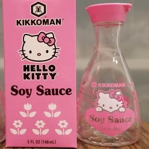 2015 Limited Edition Hello Kitty x Kikkoman Bottle